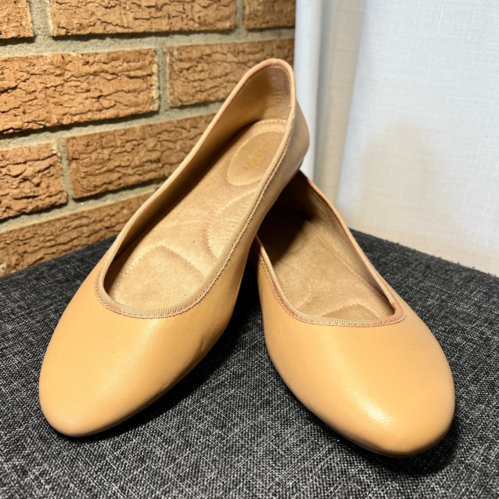 Old Navy Tan Nude Ballet Flats